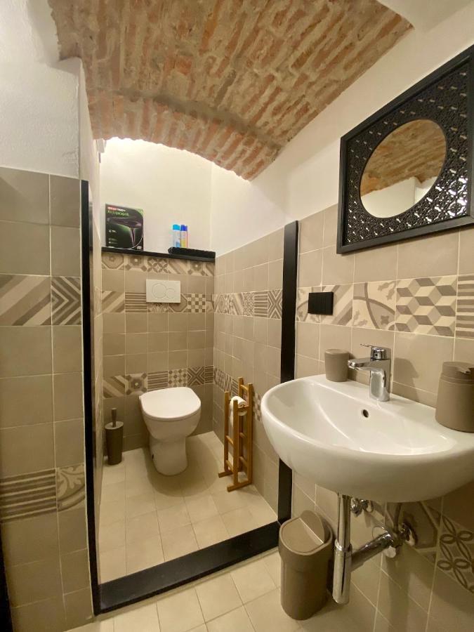 Bike Room - Sea Caves Pietra Ligure Exterior photo